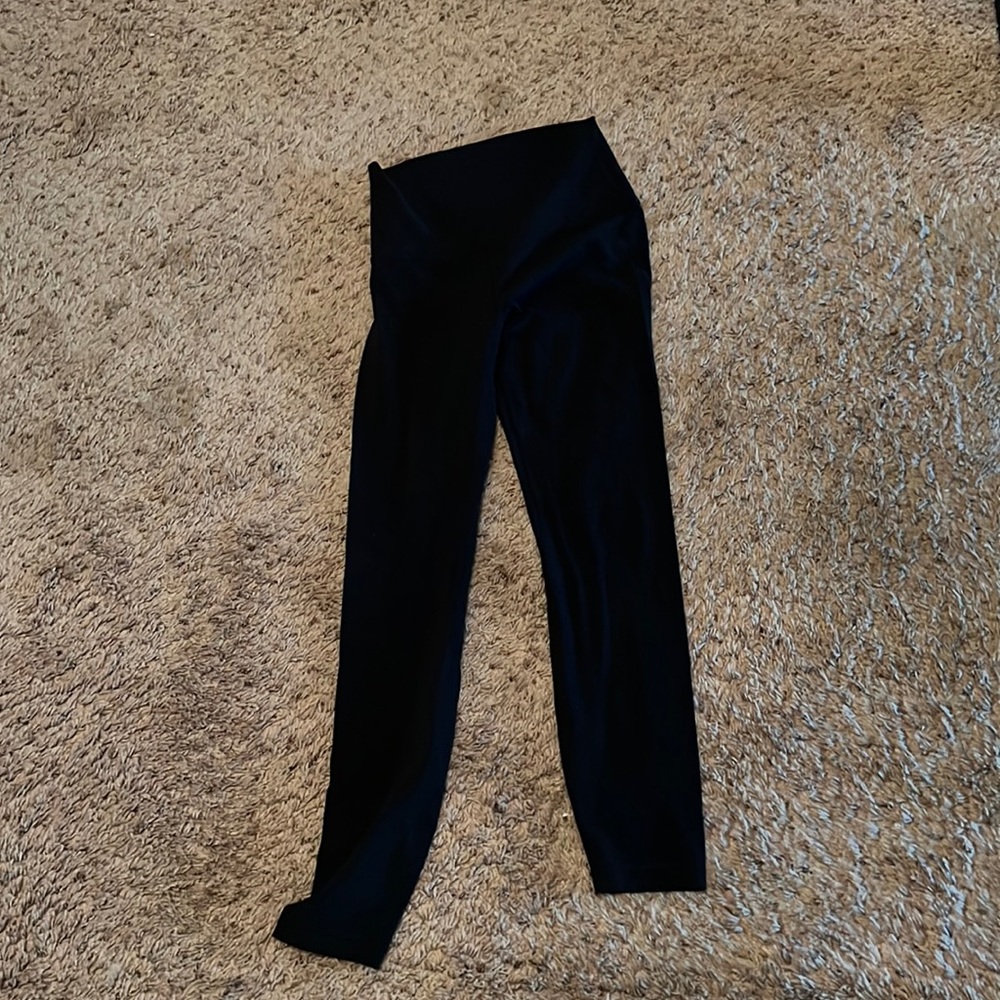 size 4 25” lulu leggings